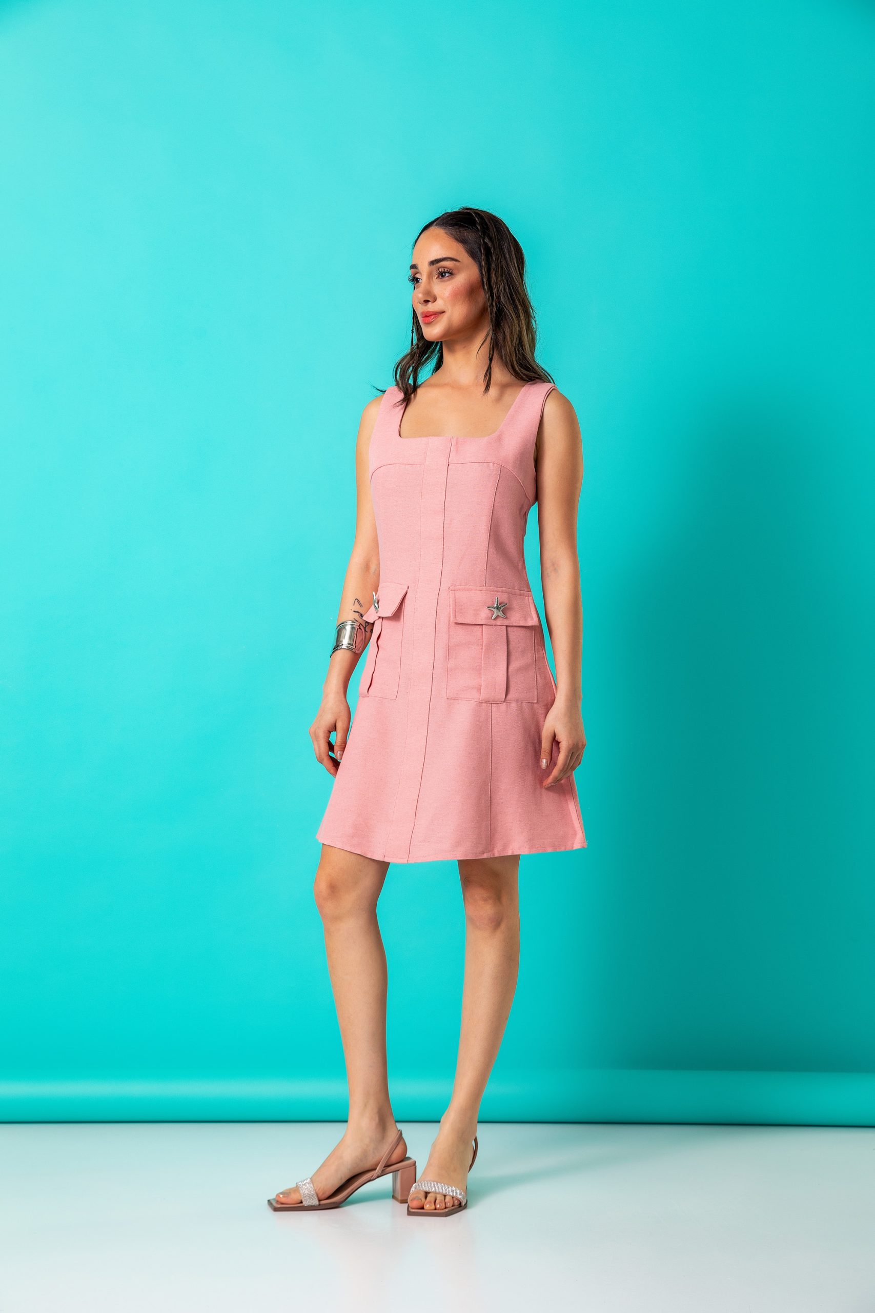 Pembe Elbise - Görsel 2