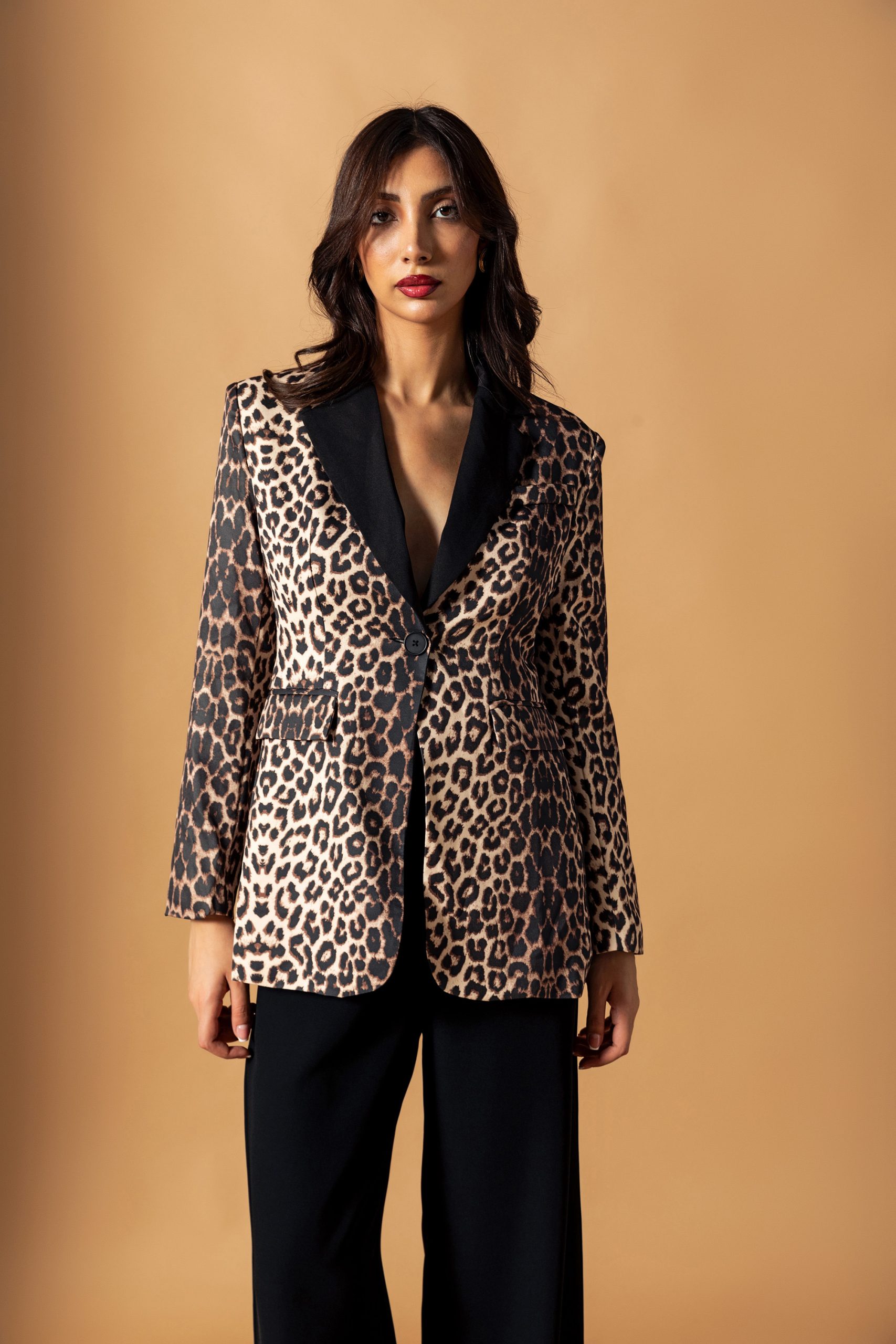 Siyah Yakalı Leopar Blazer Ceket - Görsel 5