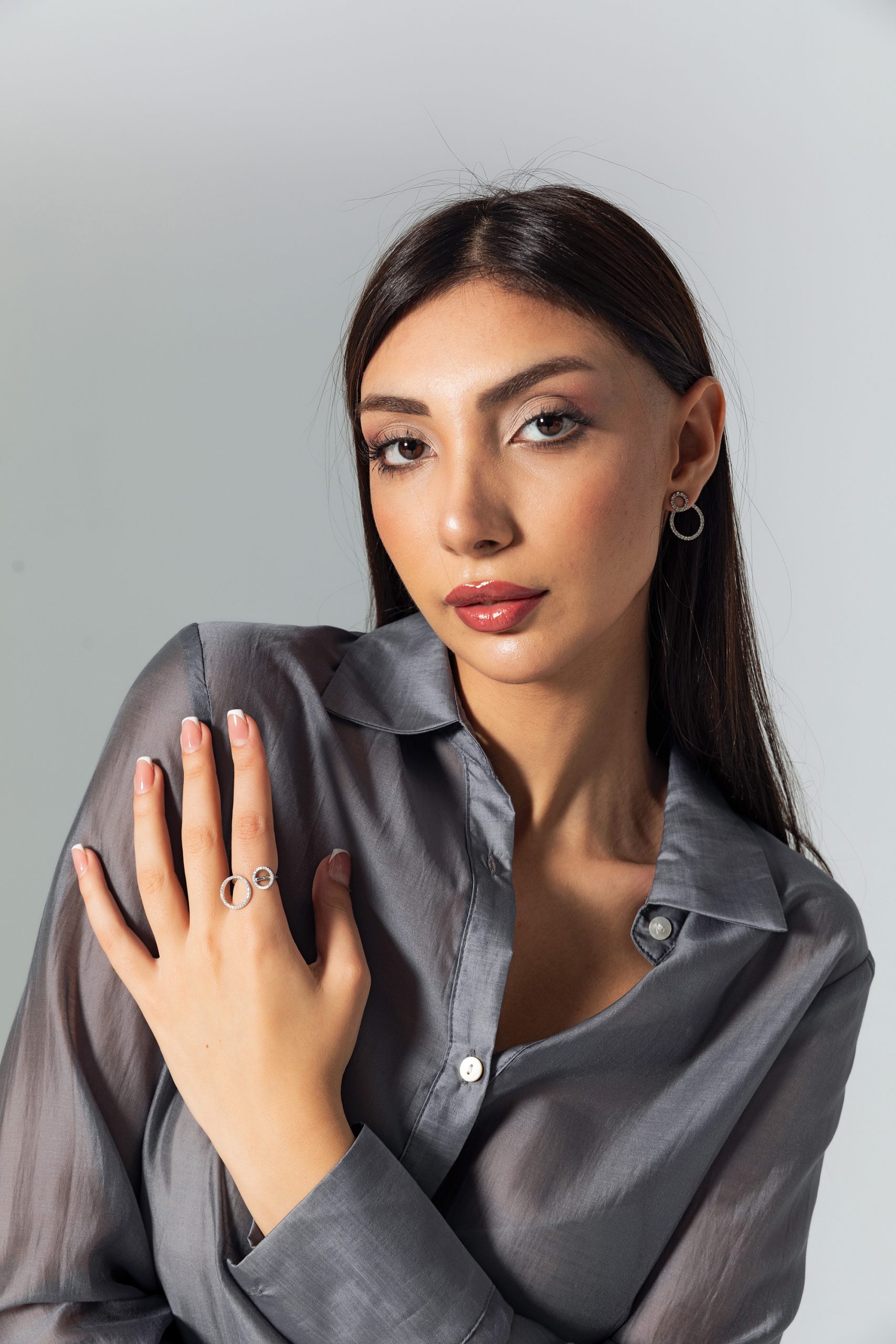 Gümüş Çift Yuvarlak Küpe - Görsel 2