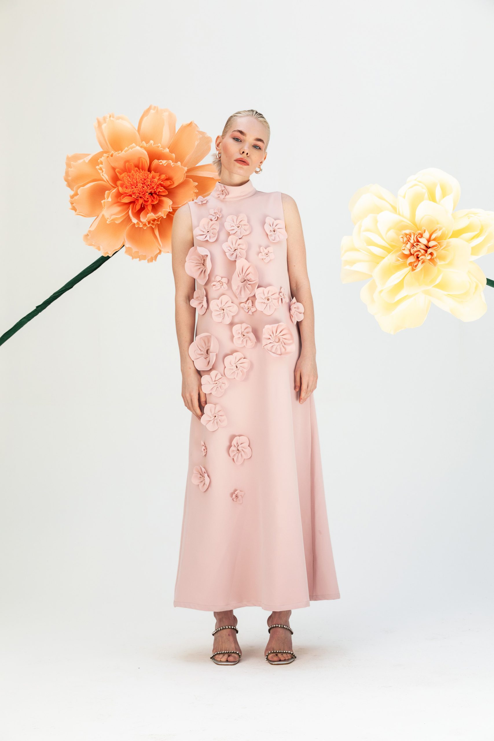Pembe Çiçekli Elbise - Görsel 3